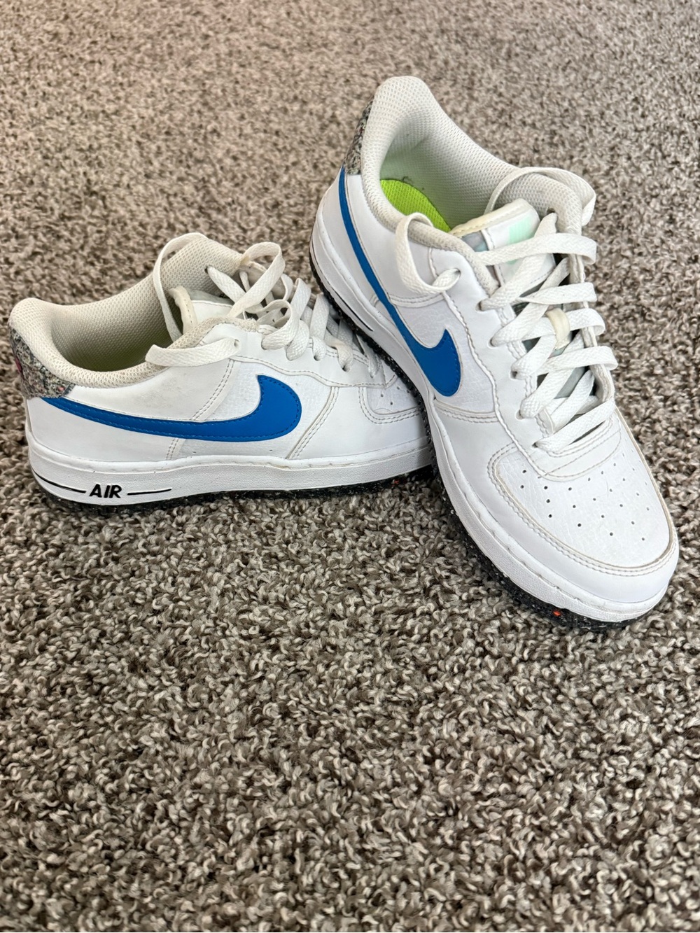 Nike Air Force 1 LV8 Next Nature size 5Y